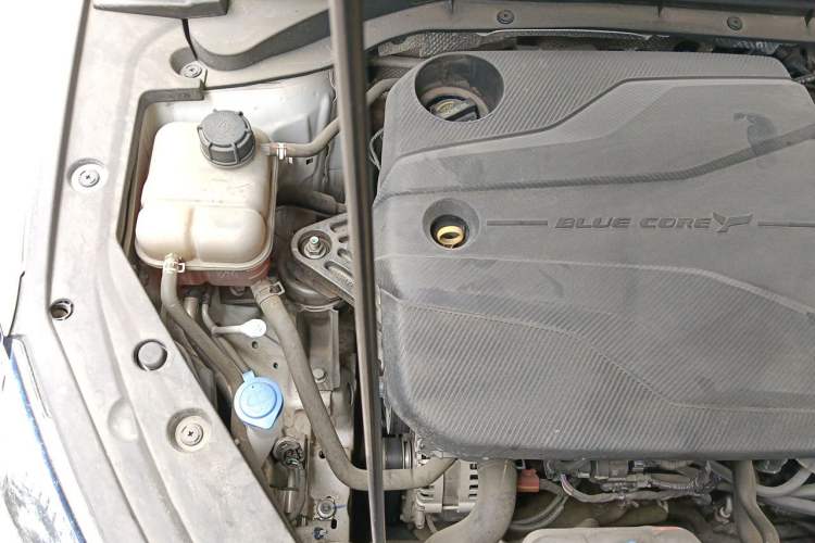 Used CHANGAN Eado 2023 Changan Edition PLUS Blue Whale NE 1.4T GDI DCT Prestige Version Engine Bay Right