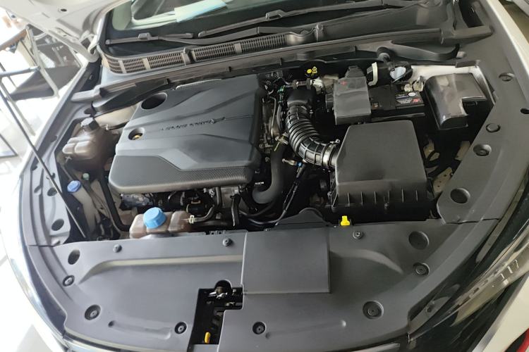Used CHANGAN Eado 2023 Changan Edition PLUS Blue Whale NE 1.4T GDI DCT Prestige Version Engine Bay