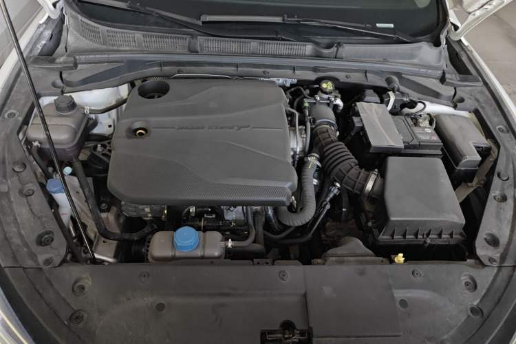 Used CHANGAN Eado 2023 Changan Edition PLUS Blue Whale NE 1.4T GDI DCT Prestige Version Engine Bay
