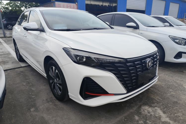 Used CHANGAN Eado 2023 Changan Edition PLUS Blue Whale NE 1.4T GDI DCT Prestige Version Exterior 1