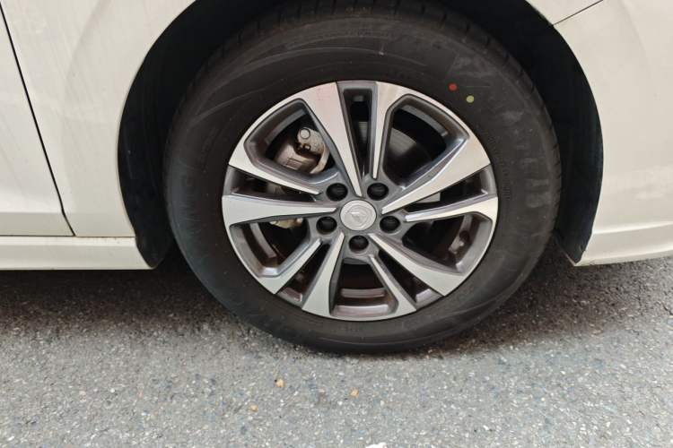 Used CHANGAN Eado 2023 Changan Edition PLUS Blue Whale NE 1.4T GDI DCT Prestige Version Exterior 1