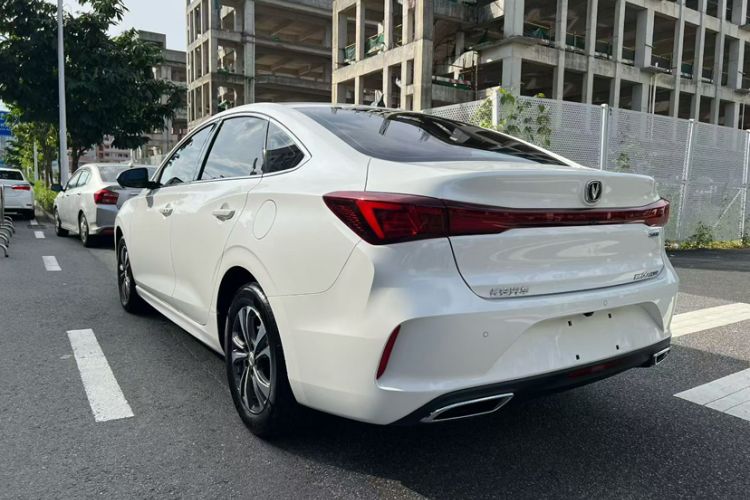 Used CHANGAN Eado 2023 Changan Edition PLUS Blue Whale NE 1.4T GDI DCT Prestige Version Exterior 1