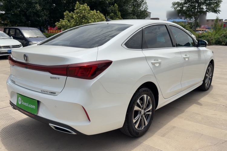 Used CHANGAN Eado 2023 Changan Edition PLUS Blue Whale NE 1.4T GDI DCT Prestige Version Exterior 1