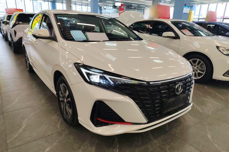 Used CHANGAN Eado 2023 Changan Edition PLUS Blue Whale NE 1.4T GDI DCT Prestige Version Exterior 1