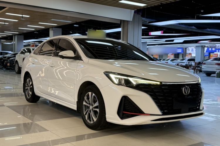 Used CHANGAN Eado 2023 Changan Edition PLUS Blue Whale NE 1.4T GDI DCT Prestige Version Exterior 1