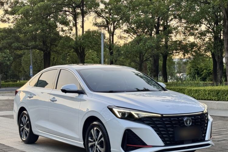 Used CHANGAN Eado 2023 Changan Edition PLUS Blue Whale NE 1.4T GDI DCT Prestige Version Exterior 10