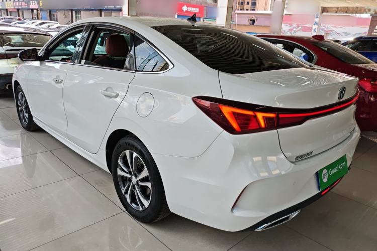 Used CHANGAN Eado 2023 Changan Edition PLUS Blue Whale NE 1.4T GDI DCT Prestige Version Exterior 2