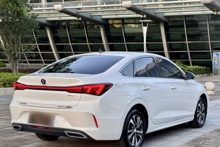 Used CHANGAN Eado 2023 Changan Edition PLUS Blue Whale NE 1.4T GDI DCT Prestige Version Exterior 2