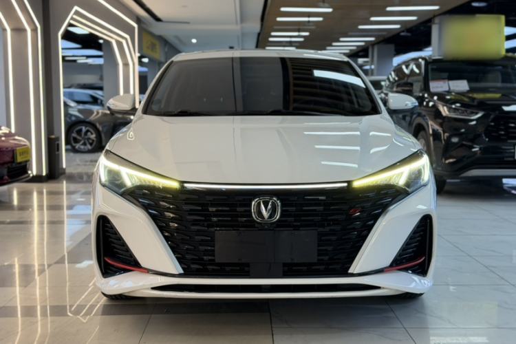 Used CHANGAN Eado 2023 Changan Edition PLUS Blue Whale NE 1.4T GDI DCT Prestige Version Exterior 2