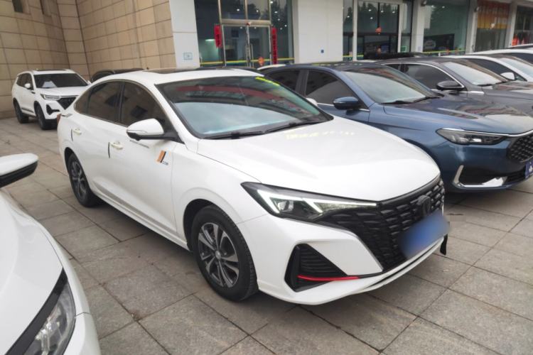Used CHANGAN Eado 2023 Changan Edition PLUS Blue Whale NE 1.4T GDI DCT Prestige Version Exterior 2