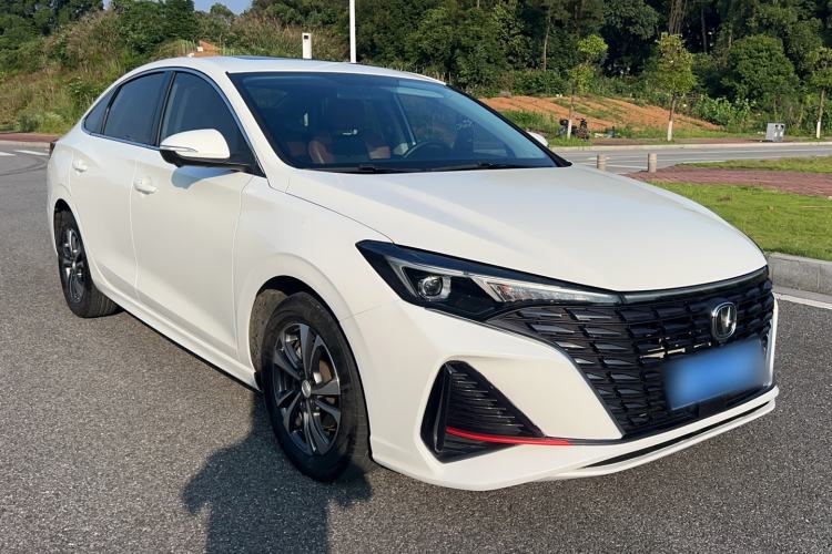 Used CHANGAN Eado 2023 Changan Edition PLUS Blue Whale NE 1.4T GDI DCT Prestige Version Exterior 3