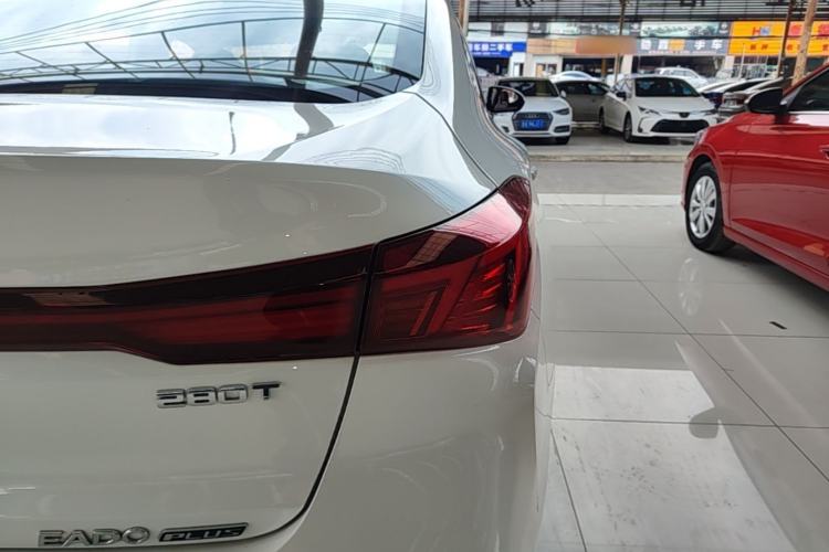 Used CHANGAN Eado 2023 Changan Edition PLUS Blue Whale NE 1.4T GDI DCT Prestige Version Exterior 3