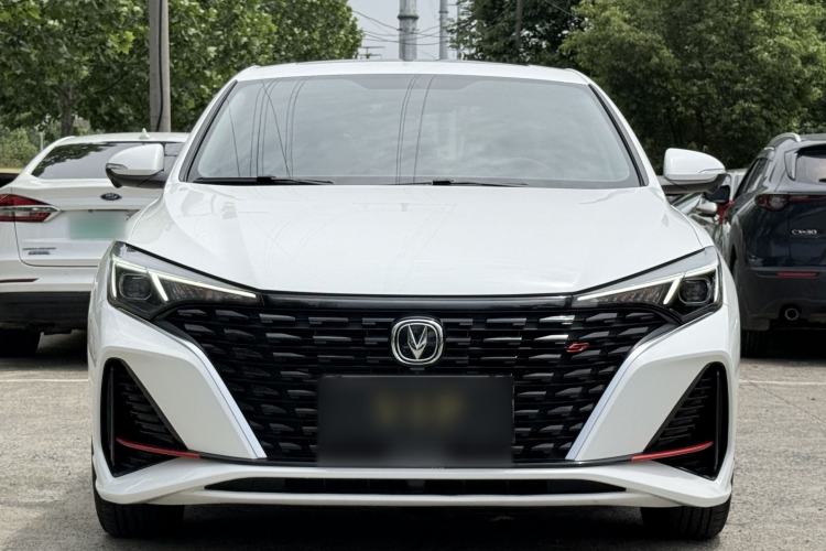 Used CHANGAN Eado 2023 Changan Edition PLUS Blue Whale NE 1.4T GDI DCT Prestige Version Exterior 3