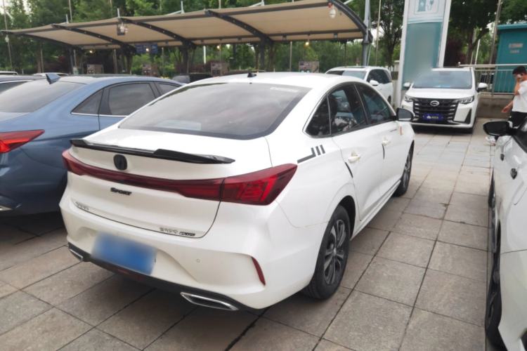 Used CHANGAN Eado 2023 Changan Edition PLUS Blue Whale NE 1.4T GDI DCT Prestige Version Exterior 3