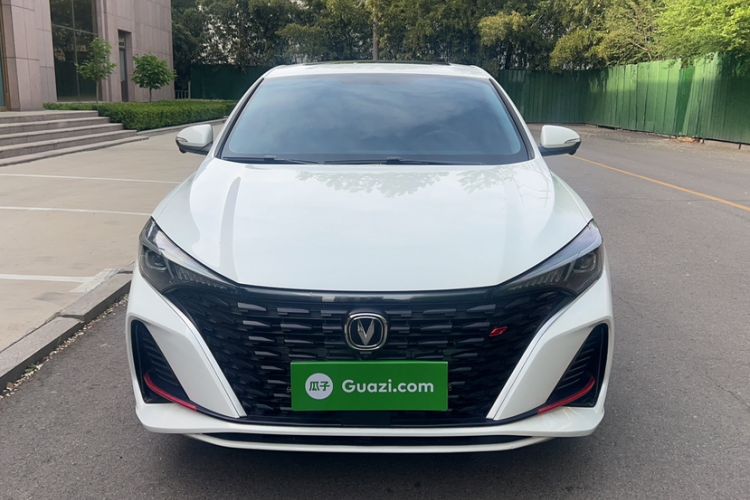Used CHANGAN Eado 2023 Changan Edition PLUS Blue Whale NE 1.4T GDI DCT Prestige Version Exterior 3