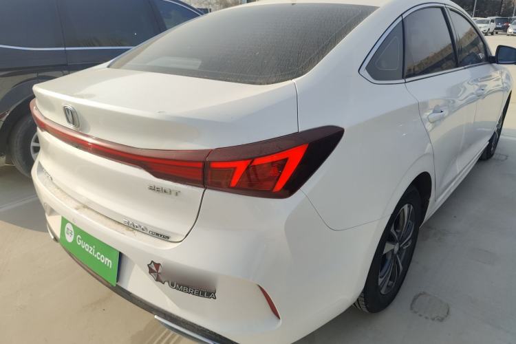 Used CHANGAN Eado 2023 Changan Edition PLUS Blue Whale NE 1.4T GDI DCT Prestige Version Exterior 3