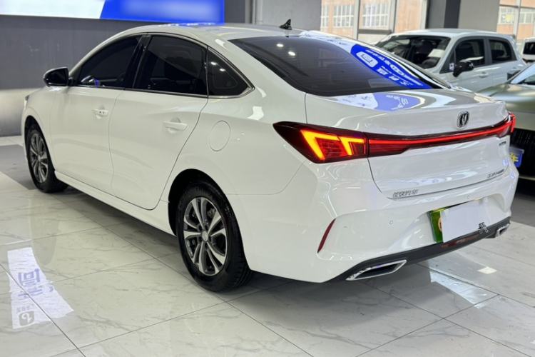 Used CHANGAN Eado 2023 Changan Edition PLUS Blue Whale NE 1.4T GDI DCT Prestige Version Exterior 4