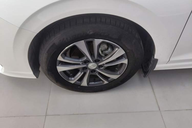 Used CHANGAN Eado 2023 Changan Edition PLUS Blue Whale NE 1.4T GDI DCT Prestige Version Exterior 4