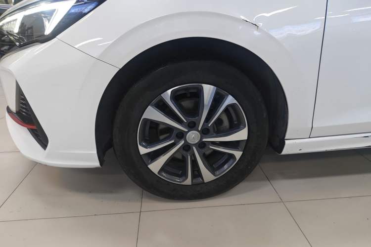 Used CHANGAN Eado 2023 Changan Edition PLUS Blue Whale NE 1.4T GDI DCT Prestige Version Exterior 4