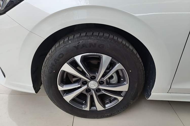 Used CHANGAN Eado 2023 Changan Edition PLUS Blue Whale NE 1.4T GDI DCT Prestige Version Exterior 4