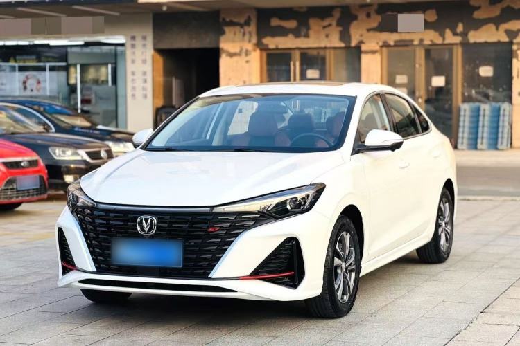 Used CHANGAN Eado 2023 Changan Edition PLUS Blue Whale NE 1.4T GDI DCT Prestige Version Exterior 4
