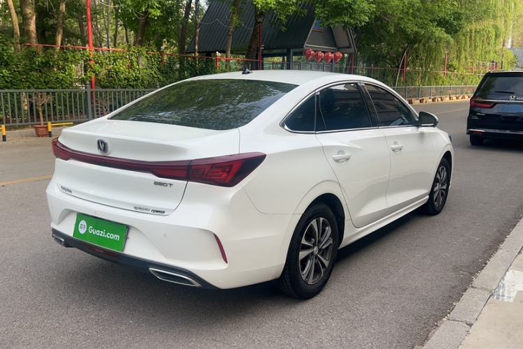 Used CHANGAN Eado 2023 Changan Edition PLUS Blue Whale NE 1.4T GDI DCT Prestige Version Exterior 4