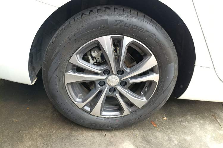 Used CHANGAN Eado 2023 Changan Edition PLUS Blue Whale NE 1.4T GDI DCT Prestige Version Exterior 5