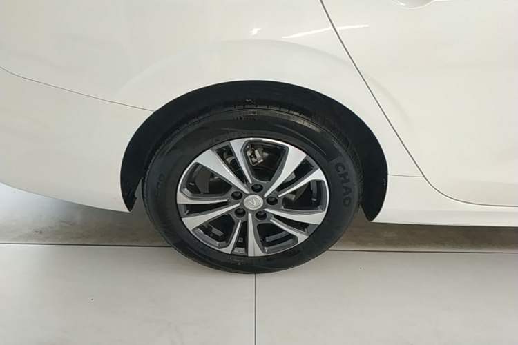 Used CHANGAN Eado 2023 Changan Edition PLUS Blue Whale NE 1.4T GDI DCT Prestige Version Exterior 5