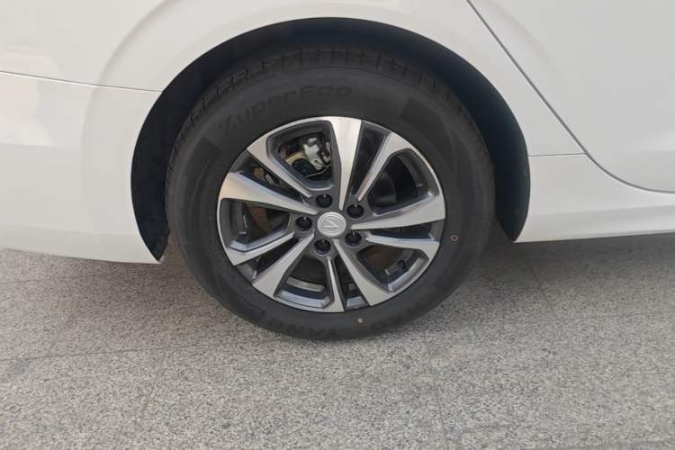 Used CHANGAN Eado 2023 Changan Edition PLUS Blue Whale NE 1.4T GDI DCT Prestige Version Exterior 5