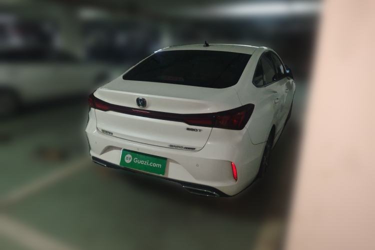 Used CHANGAN Eado 2023 Changan Edition PLUS Blue Whale NE 1.4T GDI DCT Prestige Version Exterior 5