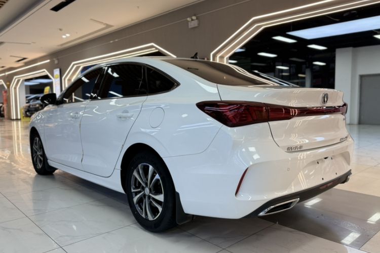 Used CHANGAN Eado 2023 Changan Edition PLUS Blue Whale NE 1.4T GDI DCT Prestige Version Exterior 5