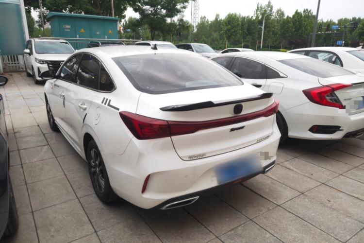 Used CHANGAN Eado 2023 Changan Edition PLUS Blue Whale NE 1.4T GDI DCT Prestige Version Exterior 5