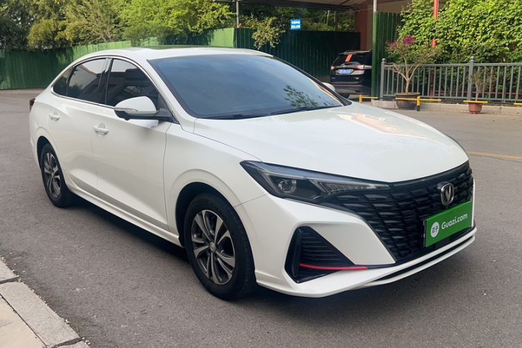 Used CHANGAN Eado 2023 Changan Edition PLUS Blue Whale NE 1.4T GDI DCT Prestige Version Exterior 5
