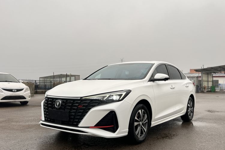Used CHANGAN Eado 2023 Changan Edition PLUS Blue Whale NE 1.4T GDI DCT Prestige Version Exterior 6