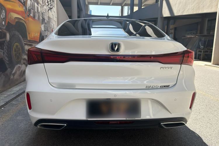 Used CHANGAN Eado 2023 Changan Edition PLUS Blue Whale NE 1.4T GDI DCT Prestige Version Exterior 6