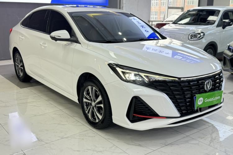 Used CHANGAN Eado 2023 Changan Edition PLUS Blue Whale NE 1.4T GDI DCT Prestige Version Exterior 6