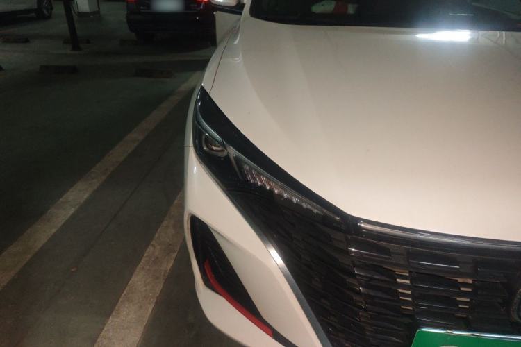 Used CHANGAN Eado 2023 Changan Edition PLUS Blue Whale NE 1.4T GDI DCT Prestige Version Exterior 6