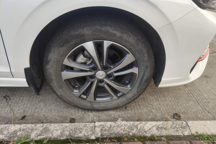 Used CHANGAN Eado 2023 Changan Edition PLUS Blue Whale NE 1.4T GDI DCT Prestige Version Exterior 7