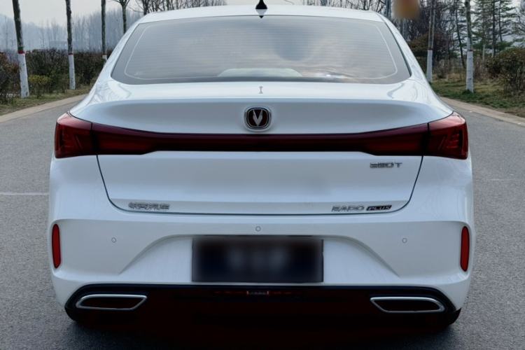 Used CHANGAN Eado 2023 Changan Edition PLUS Blue Whale NE 1.4T GDI DCT Prestige Version Exterior 8