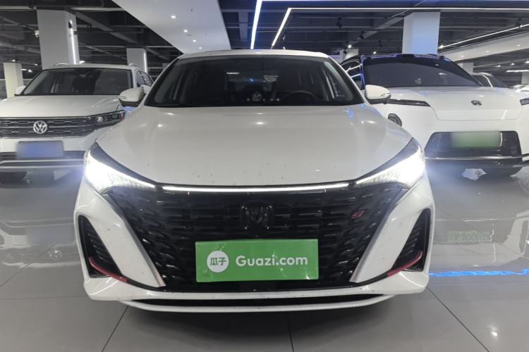 Used CHANGAN Eado 2023 Changan Edition PLUS Blue Whale NE 1.4T GDI DCT Prestige Version Front