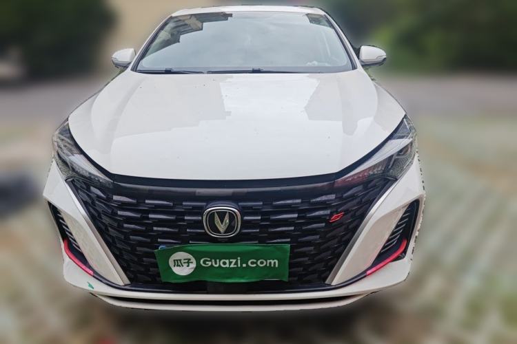 Used CHANGAN Eado 2023 Changan Edition PLUS Blue Whale NE 1.4T GDI DCT Prestige Version Front