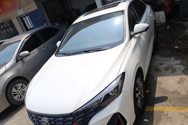 Used CHANGAN Eado 2023 Changan Edition PLUS Blue Whale NE 1.4T GDI DCT Prestige Version Front