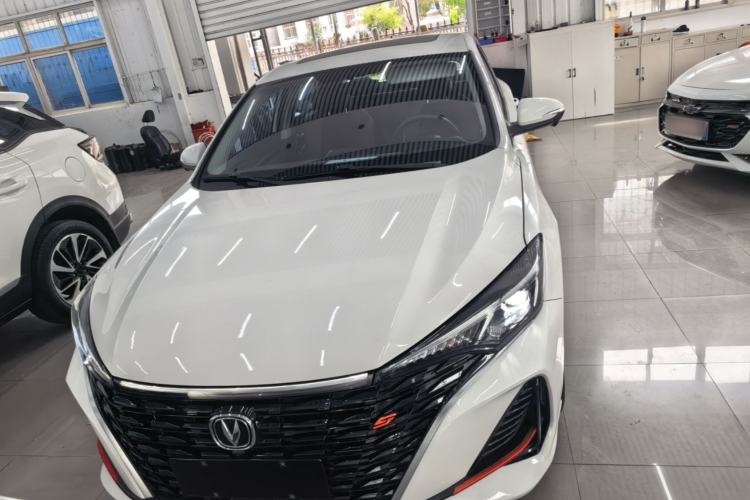 Used CHANGAN Eado 2023 Changan Edition PLUS Blue Whale NE 1.4T GDI DCT Prestige Version Front