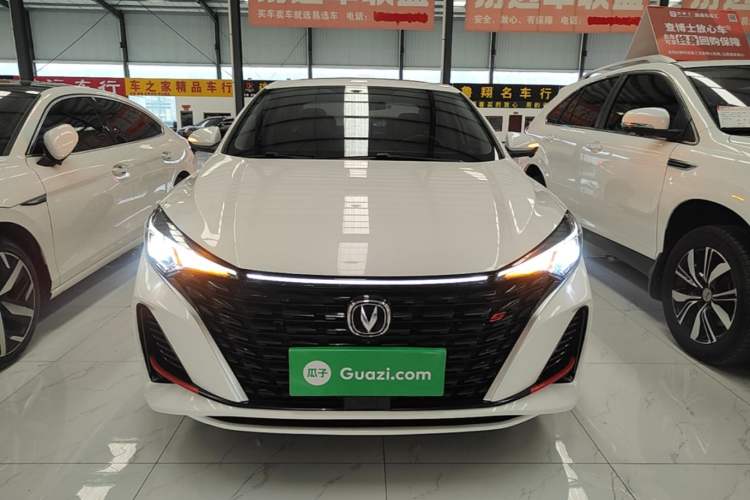 Used CHANGAN Eado 2023 Changan Edition PLUS Blue Whale NE 1.4T GDI DCT Prestige Version Front