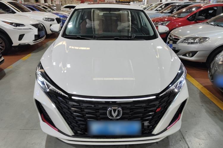Used CHANGAN Eado 2023 Changan Edition PLUS Blue Whale NE 1.4T GDI DCT Prestige Version Front
