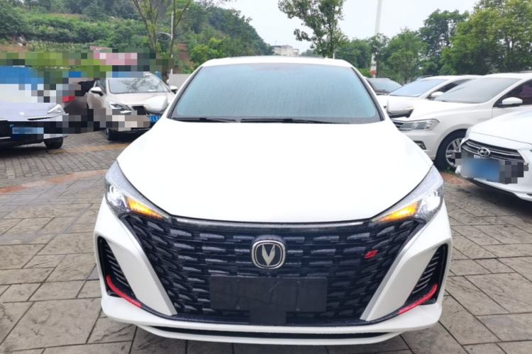 Used CHANGAN Eado 2023 Changan Edition PLUS Blue Whale NE 1.4T GDI DCT Prestige Version Front