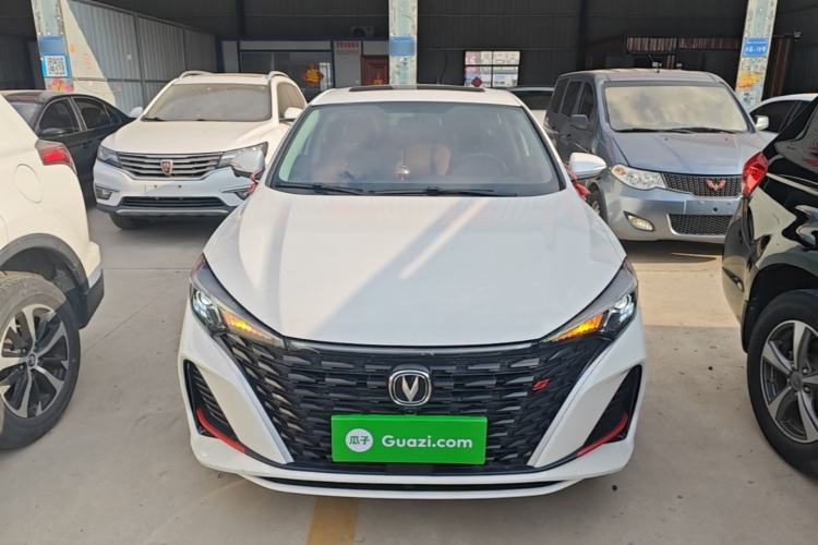 Used CHANGAN Eado 2023 Changan Edition PLUS Blue Whale NE 1.4T GDI DCT Prestige Version Front