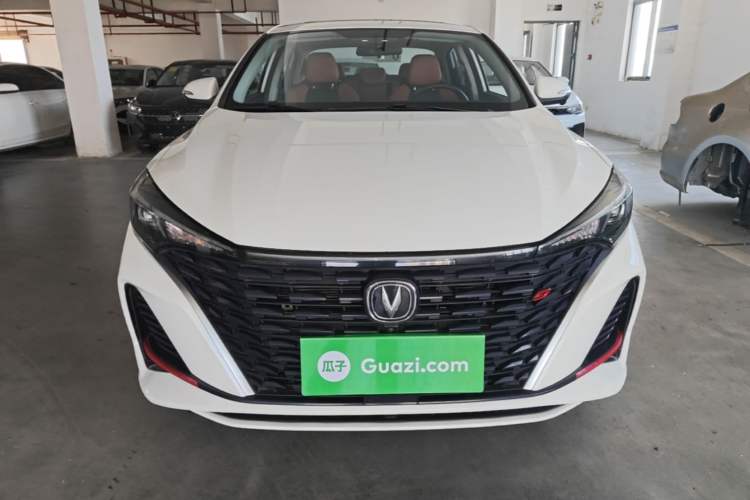 Used CHANGAN Eado 2023 Changan Edition PLUS Blue Whale NE 1.4T GDI DCT Prestige Version Front
