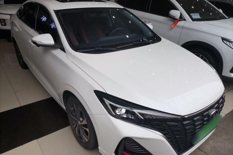 Used CHANGAN Eado 2023 Changan Edition PLUS Blue Whale NE 1.4T GDI DCT Prestige Version Front Right 45 Deg