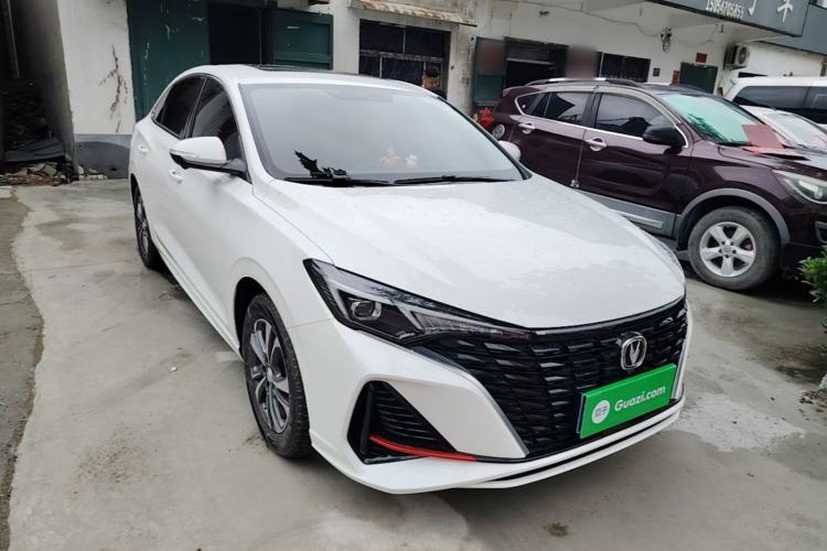 Used CHANGAN Eado 2023 Changan Edition PLUS Blue Whale NE 1.4T GDI DCT Prestige Version Front Right 45 Deg